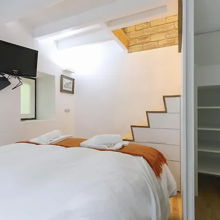 Bairro Alto Duplex By Homing Appartement Lissabon